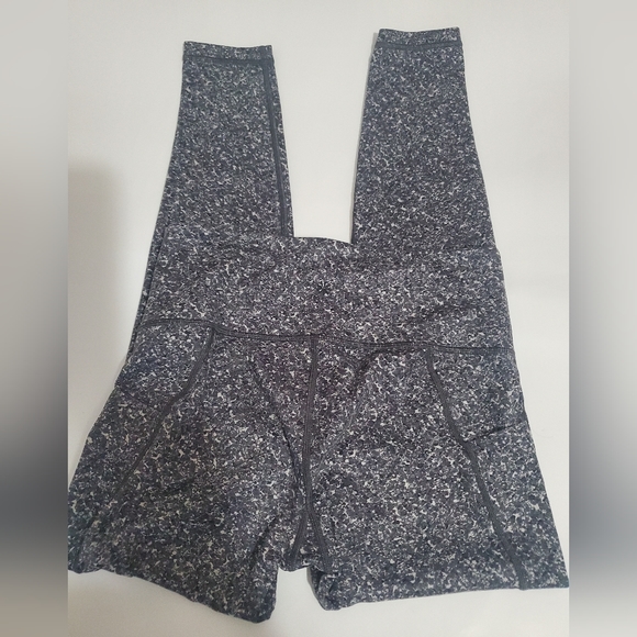 Athleta Salutation Pebble Beach Tight Legging - Picture 2 of 5